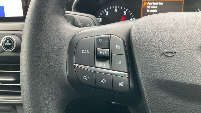 Ford Focus 1.0 EcoBoost 125 Titanium Edition 5dr Auto Petrol Hatchback